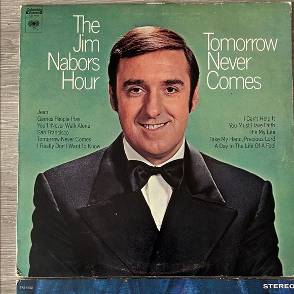 Assorted Vintage Vinyl Record Collection - Picture 5 of 6